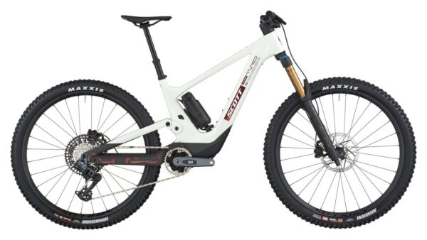 BICICLETA VOLTAGE 900 TUNED